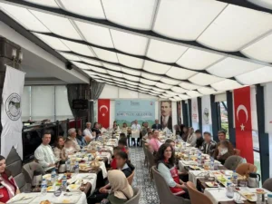 Kars Valisi Ziya Polat, Koruyucu Aile Günü'nde koruyucu aileler ve çocuklarla buluştu