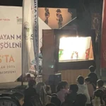 Kars Yaşayan Miras Şöleni'nde Karagöz gösterisine ilgi