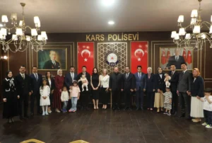 Kars'ta görev yeri değişen mülki idare amirlerine veda programı