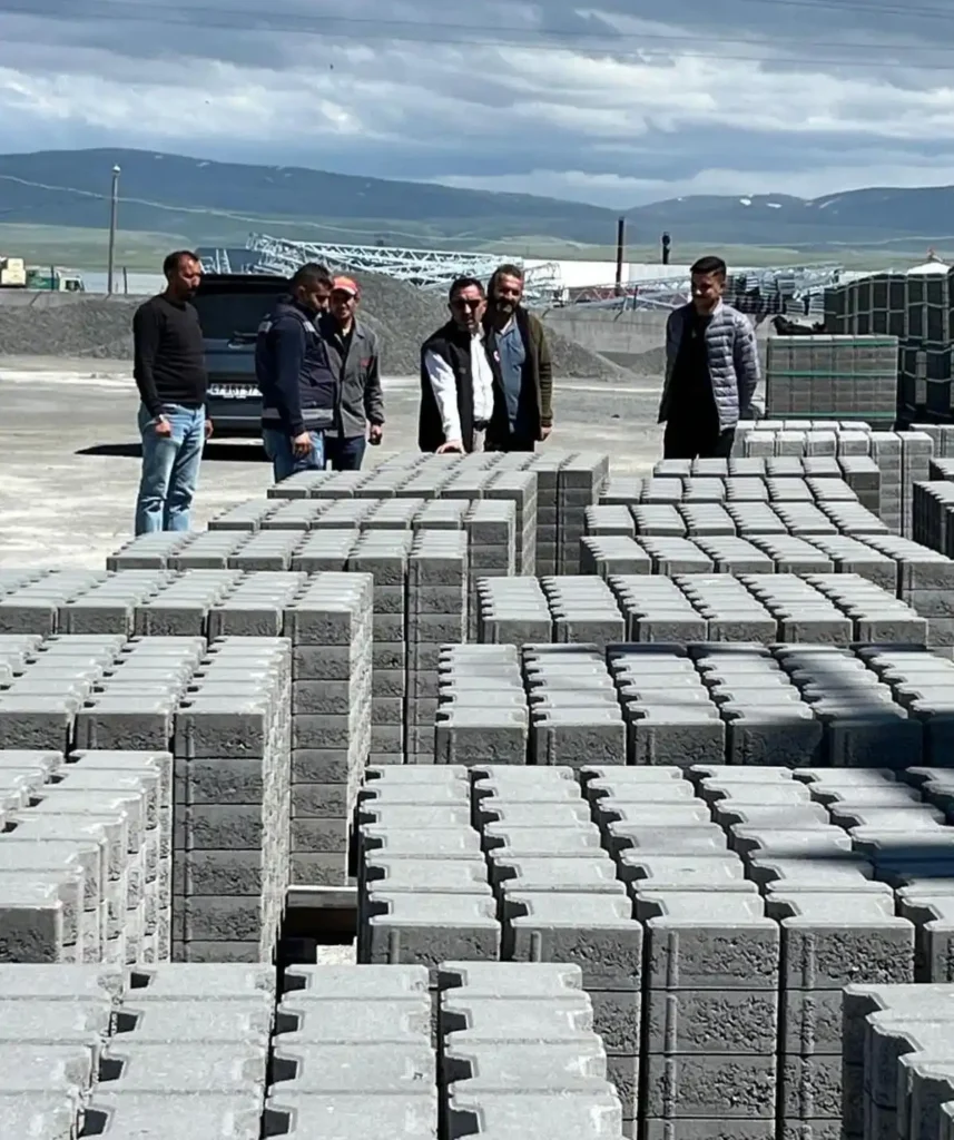 Kars’ta köy yolları için seferberlik: "Bu yıl hummalı bir çalışma yürüteceğiz"