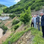 Selden zarar gören kovanlıkta hasar tespiti yapılıyor