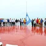 Zonguldak plajlarının tek mavi bayrağı, Kdz. Ereğli’de göndere çekildi