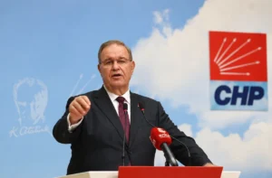 CHP TBMM Grubu'nda yeni yönetim belirlendi: Faik Öztrak Grup Başkanı oldu