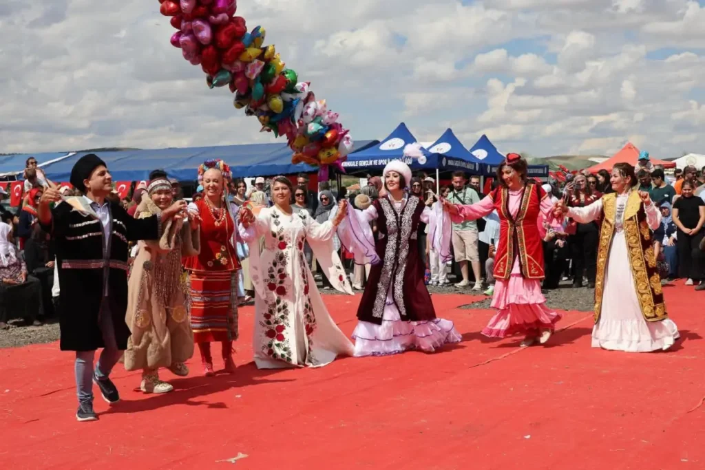 Kırıkkale'de Türk Dünyası rüzgarı esti