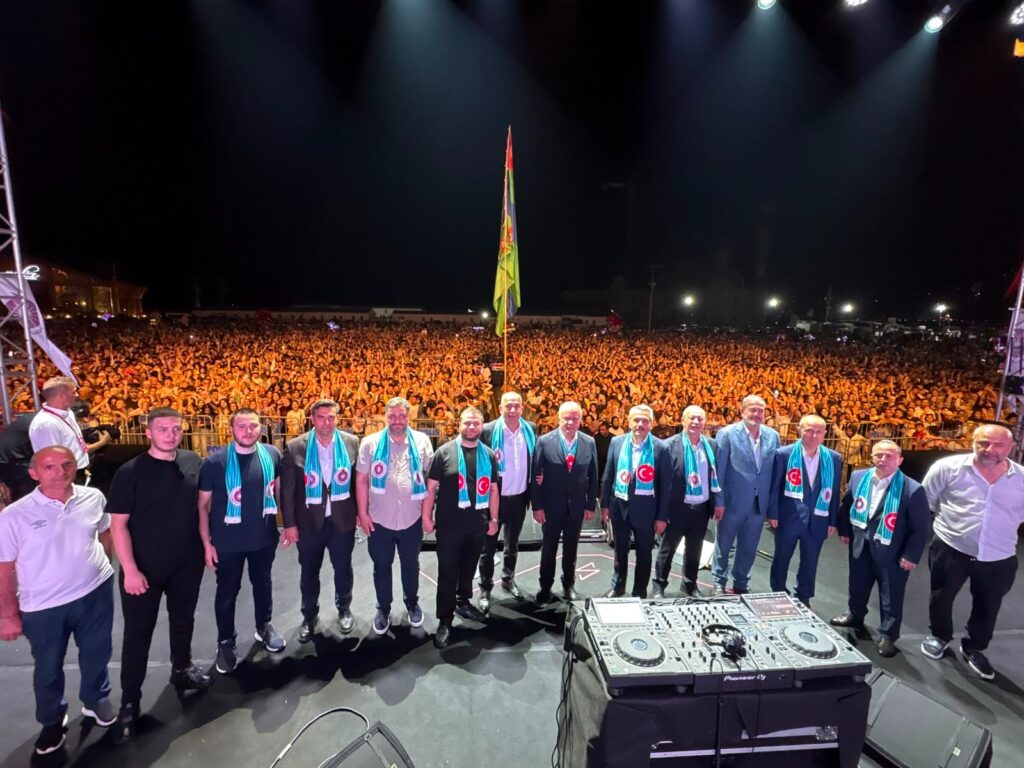 Ekşioğlu Vakfı 26. Ovit Yayla Şenlikleri’nde görkemli açılış