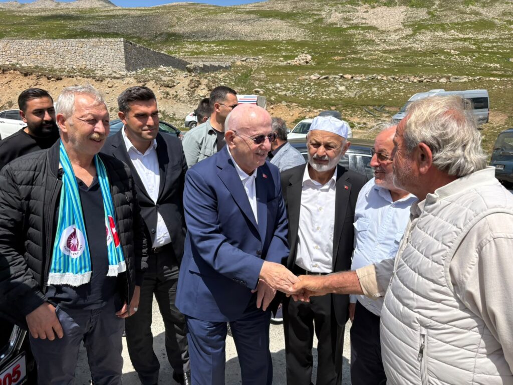 Ovit Hacı Hakkı Ekşi Camii’nde Kur’an ziyafeti yaşandı