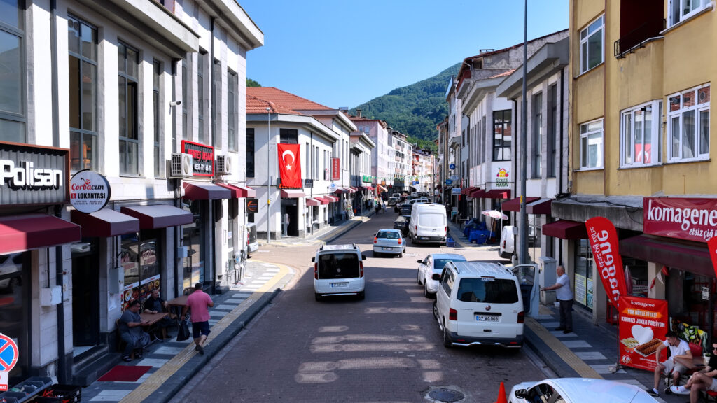 Bakan Kurum: Bir kez daha zoru başardık
