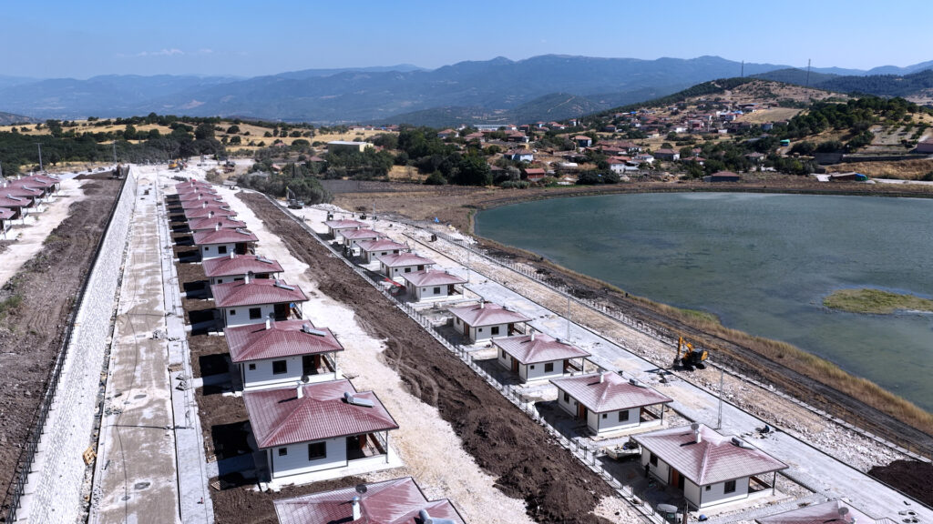 Bakan Kurum: Yalnız bırakmadık, bırakmayız