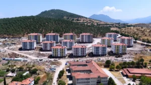 Bakan Kurum: Yalnız bırakmadık, bırakmayız