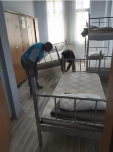 Denetimli serbestlik yükümlülerinden okula temizlik desteği