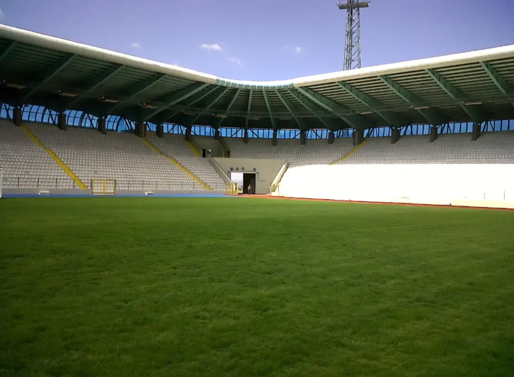 Kazım Karabekir Stadyumu'nun dört tribünü için tam kapasite kararı
