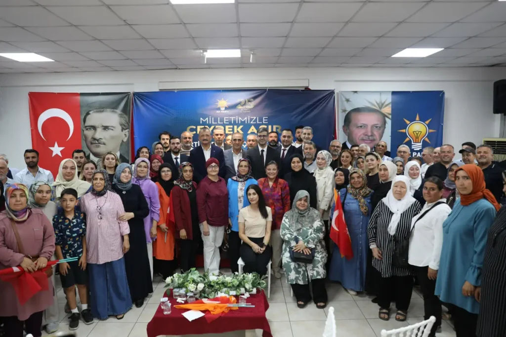 Mustafa Özkan:"Türkiye Yüzyılı'na güçlü teşkilatımızla yürüyoruz"