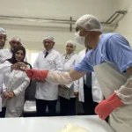 Bakan Yumaklı Kars'ta süt üretim tesisini ziyaret etti